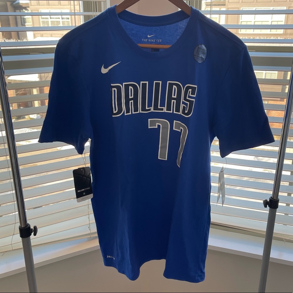 Nike Luka Doncic #77 Mavericks Jersey T-Shirt